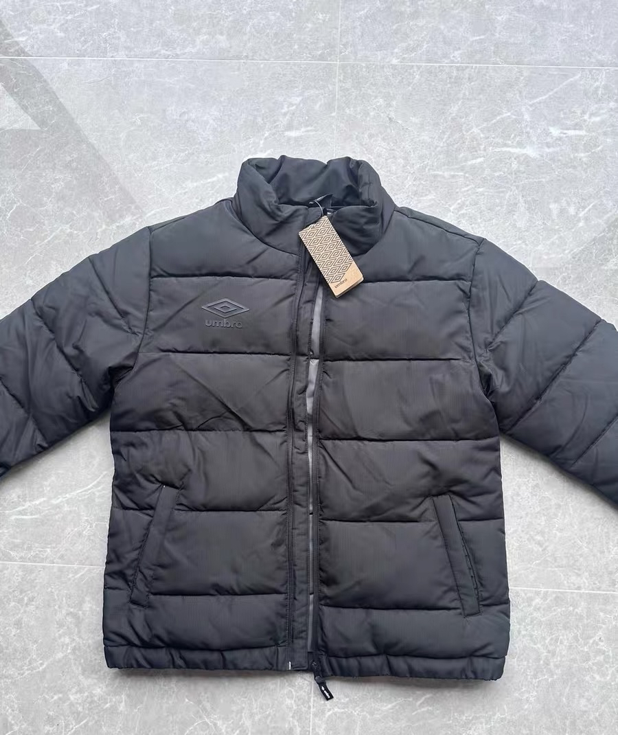 全新正品茵宝UMBRO出口美单25年新款男士运动户外棉衣棉服
尺码S-XXL，部分无吊牌
