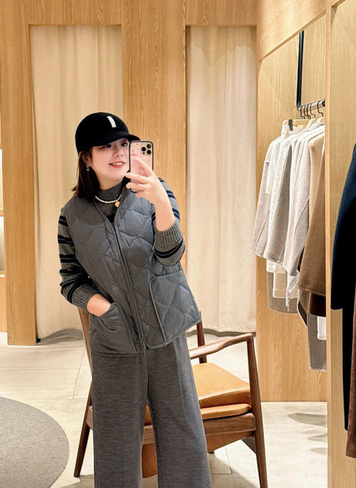 【高品质私服】【IC羊毛混纺平纹布羽绒马甲】精纺羊毛 混纺面料，精致光滑有弹性G1576-CC【无标出货 介意慎拍】 商品图5