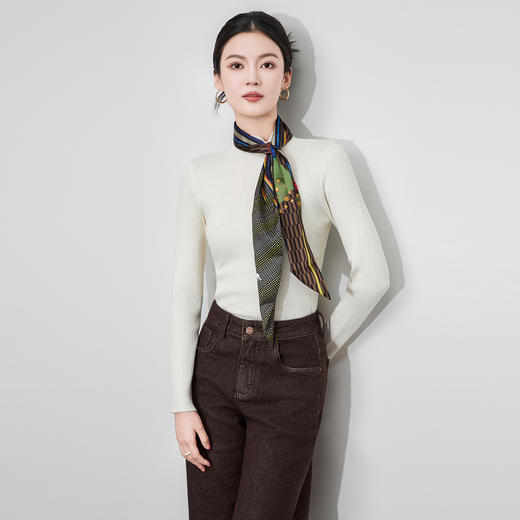 「高货wl」全新升级【铂金会员220/天猫289/差价69】(01412)洛诗琳2025秋冬法式优雅小高领长袖丝巾挂脖羊毛针织衫女 商品图2