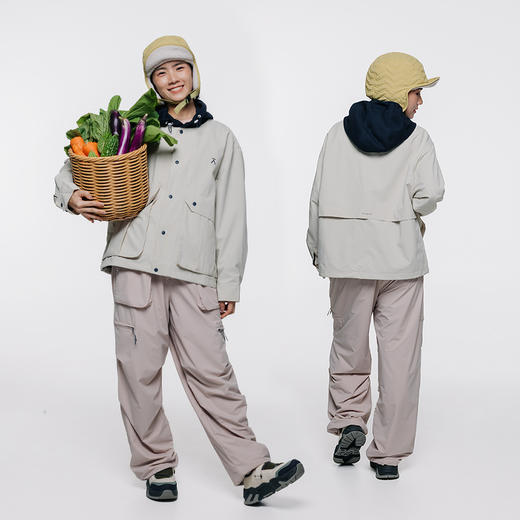 【品牌特惠】ACMEITEM爱棵米连帽外套GAG3210629G 商品图1