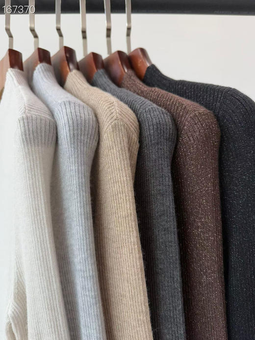 LP软黄金纯山羊绒半高领修身打底衫。自己备注颜色 号码 商品图0