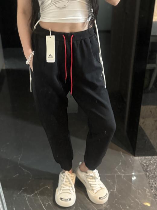 a迪龙年限定黑色束脚卫裤(波哥穿m,蕾姐S码) 商品图4