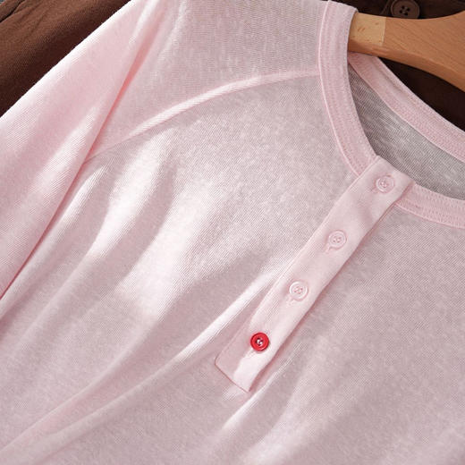 COICI亨利领粉色T恤 | 清新柔雾粉，打破秋日沉闷，洋气减龄提肤色【3-5天发货】 商品图3