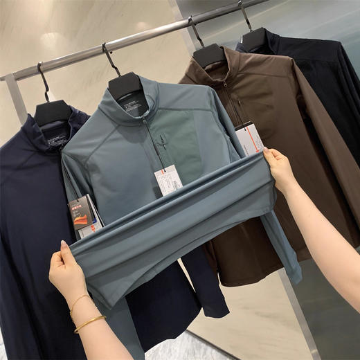 线下399！户外保暖一体薄绒PC蓄热暖绒内里半拉链休闲长袖T桖男卫衣！ 商品图0