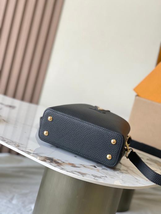 LV路易威登 Capucines 迷你 黑色金 商品图3