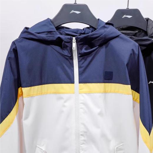 李宁女子2025春秋连帽健身风衣运动外套AFDV958-2 商品图2