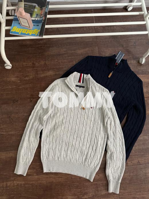 Tommy25秋冬新款男装纯棉休闲半拉链小高领绞花纯色针织衫 商品图3