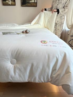 【艾能驱寒大豆二合一子母被、春秋被、冬被】大豆蛋白纤维+艾草纤维  亲肤柔软 吸湿透气  三个尺寸任选