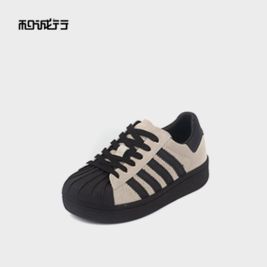 和诚行2025秋季新款厚底反毛皮贝壳圆头时尚百搭女式休闲鞋0551268 商品图1