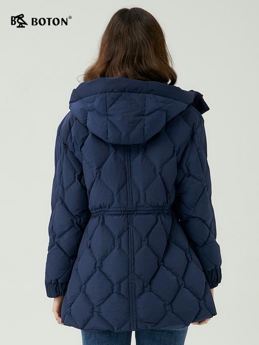 波顿女士秋冬季设计感小众菱形格显瘦中长款羽绒服LC757523 商品图3