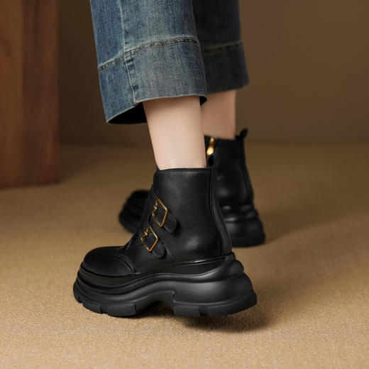 【预售5天】英伦风复古时尚秋冬圆头粗跟高跟短靴子短筒时装靴SSS&M2420 商品图4