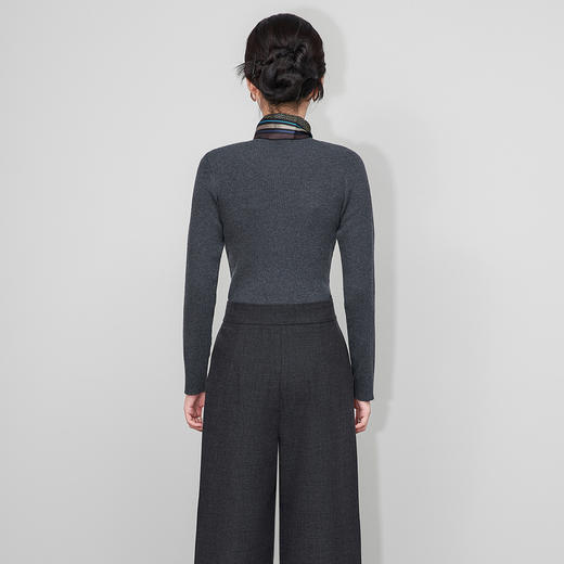 「高货wl」全新升级【铂金会员220/天猫289/差价69】(01412)洛诗琳2025秋冬法式优雅小高领长袖丝巾挂脖羊毛针织衫女 商品图3