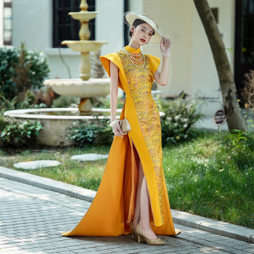 高贵绝美T台走秀旗袍高端演出服2025新中式款主持鱼尾拖尾演出服 商品图2