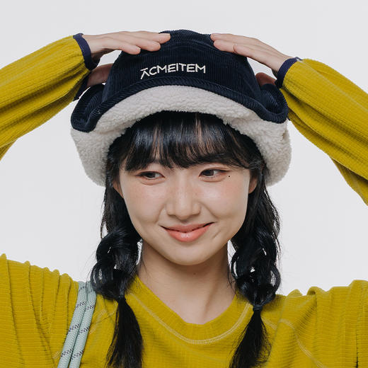 【品牌特惠】ACMEITEM爱棵米灯芯绒护耳帽GAG3540203G 商品图1
