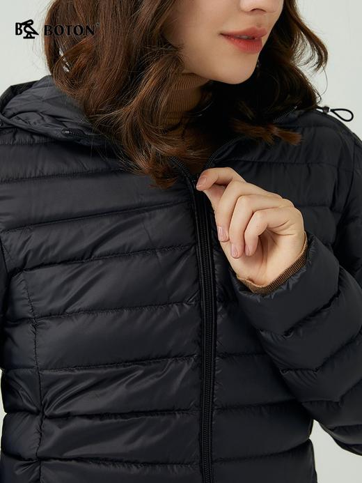 波顿女士秋冬季合身连帽保暖轻薄显瘦高端白鸭绒羽绒服LC752523 商品图3