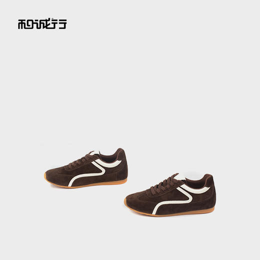 和诚行2025秋季新款时尚百搭阿甘女式休闲运动板鞋0930262 商品图3