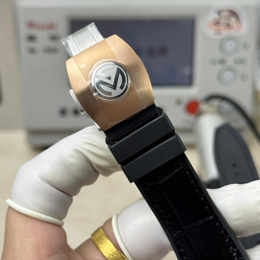 Noob official➕出品
『新表』Franck Muller 法穆兰  推出 Grand Central Tourbillon 中置陀飞轮腕表采用的是定制版的陀飞轮机芯做工精良 打磨精细❕❕❕ 商品图8