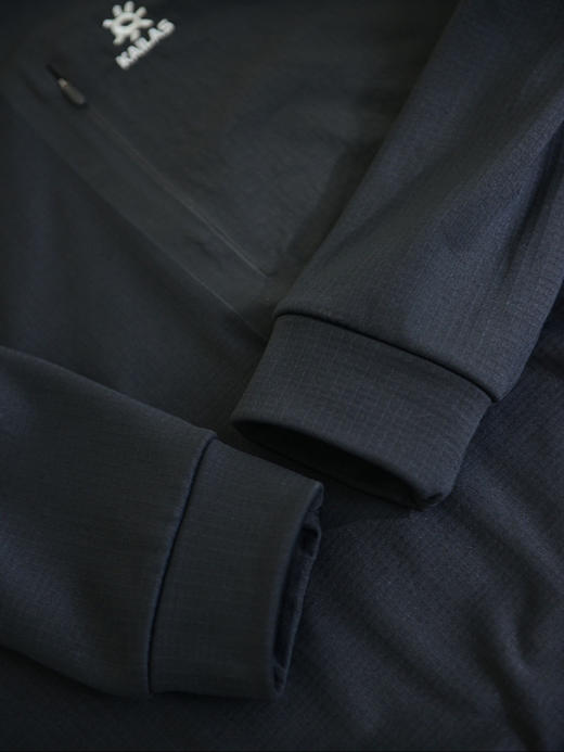 原单正品 KAILAS凯乐石圆领长袖保暖抓绒衣吸湿排汗秋冬户外登山徒步男款
颜色：黑  
尺码：M-3XL 商品图5