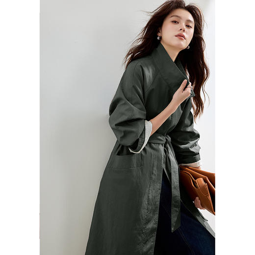 VICTORIA&VERA秋季【无皱随行】不易皱长款宽松风衣条纹袖口设计通勤气质外套 商品图6