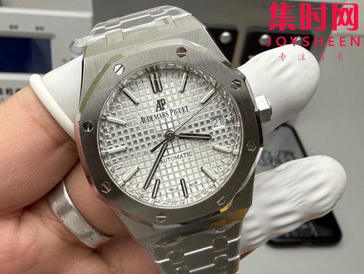 AP爱彼 ZF皇家橡树系列15450ST 中性腕表 男女都可佩戴 表径37MM 厚度9.8MM 真正小手腕表者的福音！ 商品图2