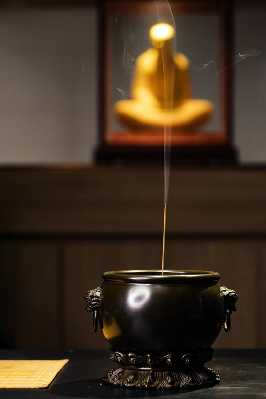 陈巧生制 b744带座狮首衔环耳缸式炉铜炉 香炉摆件 商品图1