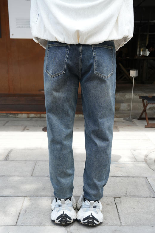 539731638A简约经典牛仔裤 商品图2