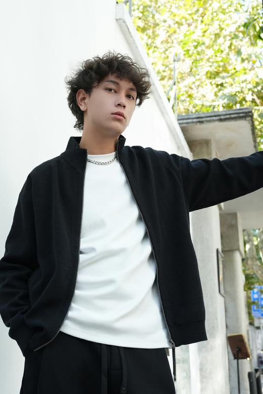 E53144151极简针织外套 商品图1