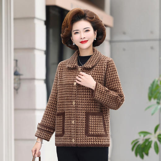 W504-82234-95-168中年妈妈秋装洋气仿水貂绒毛呢格子外套50岁中老年女冬季长袖大衣 商品图1