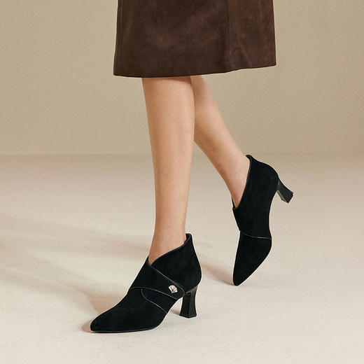 【静音系列】千百度粗高跟时装靴女秋冬新款短靴通勤羊皮踝靴A25588702 商品图2