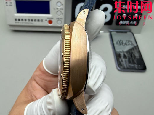 VS沛纳海PAM01074 潜行系列PAM1074 青铜壳 男士腕表
机芯：VS定制P.900型一体 商品图7