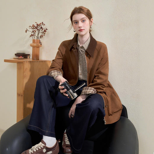 西遇格纹拼接翻领麂皮外套女秋季美拉德单排扣直筒中长款上衣V3355191 商品图0