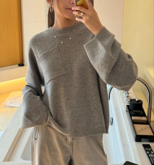 老米优品🎈 3-7天发！高端系列🐏 山羊绒+绵羊毛《口袋设计圆领羊毛针织套头衫》是一份自由自在的洒脱~ 慵懒风毛衣。 商品图8