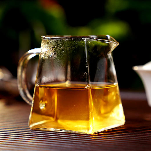 【班章散茶】2020年头春头采高品质高性价比巨献，霸气回甘撼动体身，250克/箱 商品图4