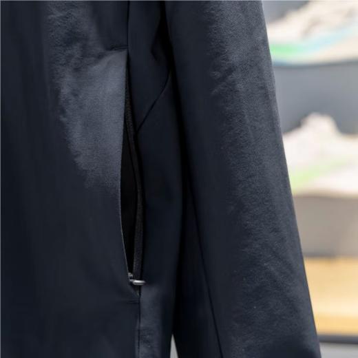 李宁男子2025春秋弹力透气休闲运动外套AJDV121-4 商品图3