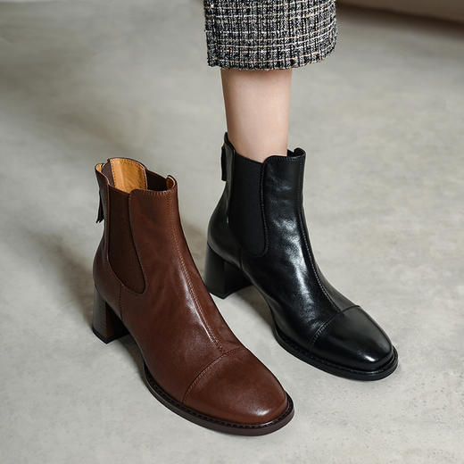 【预售5天】5.5cm高跟柔软水洗头层牛皮马丁靴粗跟切尔西靴秋冬新款短靴PS&PS2525 商品图4