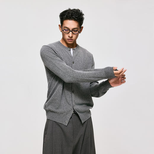 棉仓3671026002-【格雷象限】羊毛羊绒灰色圆领针织开衫 商品图1