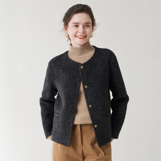 「自」全新升级【铂金会员487/天猫659/差价172】(05628)洛诗琳高级感短款双面呢外套2025秋冬圆领气质羊毛外套女 商品图2