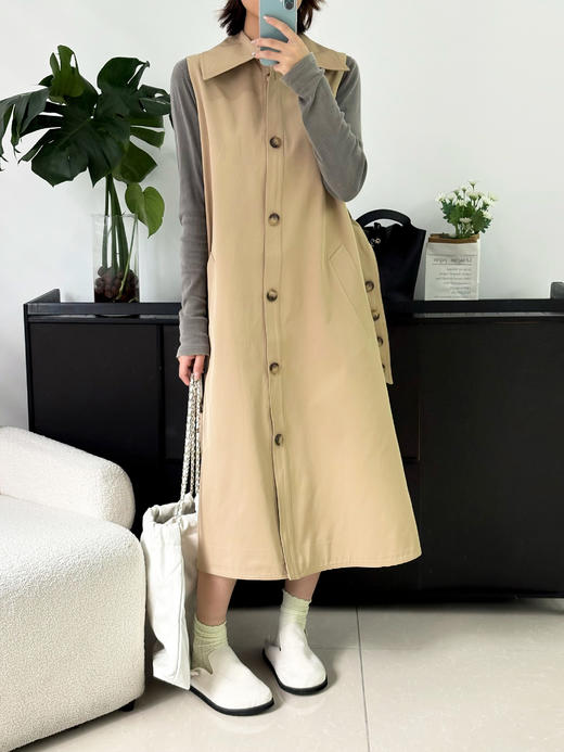 专柜实拍【官网1k+两件套装】拉夏贝尔/La Chapelle摩登风范、挺括不凡高级感风衣套装提升气质长裙+坎肩外套 商品图2