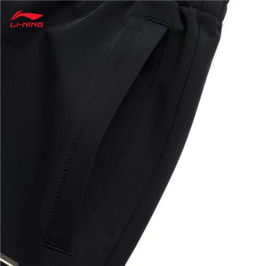 李宁男子2025春季束脚宽松运动裤AYKV103-1 商品图3