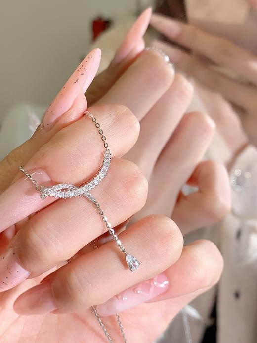 卡蒂罗KADER 微笑流苏项链 925银精致轻奢灵动流苏水滴小众设计高级氛围感锁骨链 极简日常简约大方 商品图4