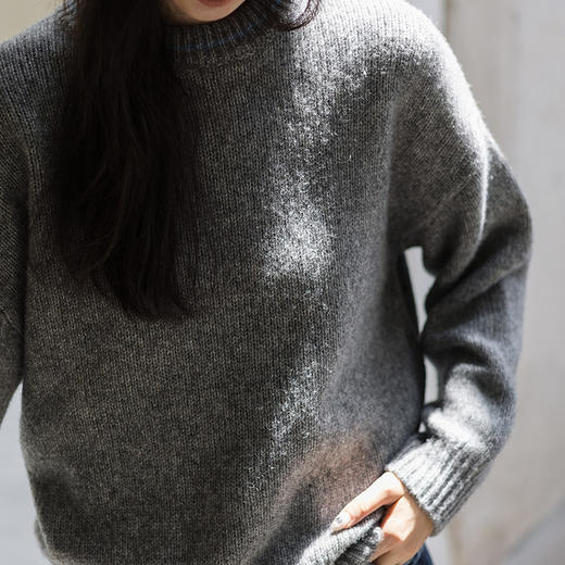 绽放710朵/羊毛棉花纱撞色落肩圆领套头毛针织衫加厚保暖毛衣女冬 商品图3