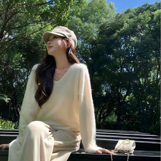 miu*iu同款 SUSX奶fufu细闪糖果色系无缝一体拉毛针织衫（下单3-7天发货） 商品图1