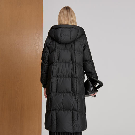 EITIE爱特爱暗扣厚实高领兜帽鹅绒填充长款轻盈羽绒外套8411113 商品图4