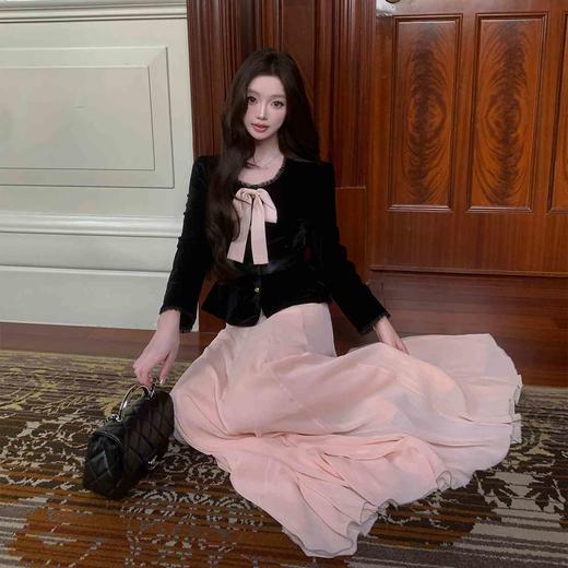 LIN BOUTIQUE 蝴蝶结撞色丝绒短款外套+多片式分割半裙套装女 商品图1