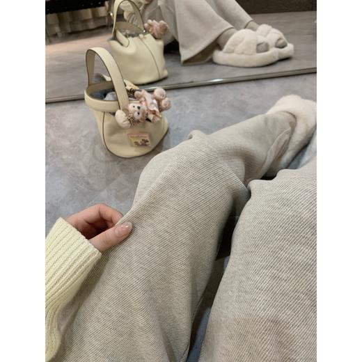 现货 萬搭神裤 秋冬舒适感 暖糯厚实休闲卫裤 商品图1