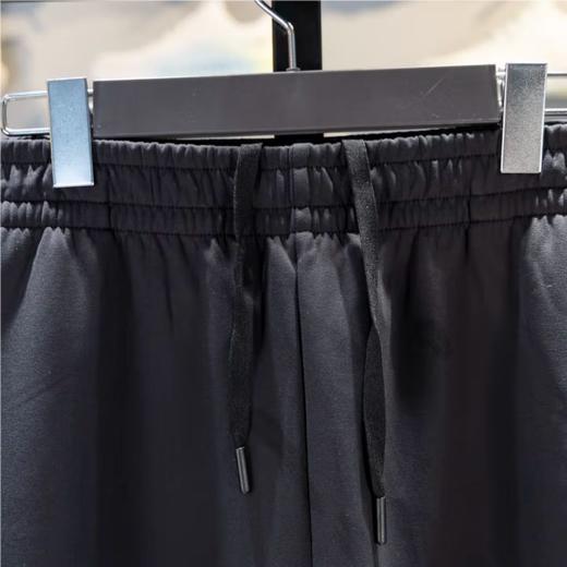 李宁男子2025秋季束脚宽松运动裤AKLV877-1 商品图3