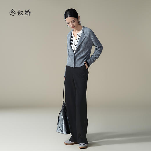 【商场同款】CNT4979“黑色美学直筒裤” 爽滑纹路细腻不起包  宽松运动休闲直筒裤型 显瘦好穿好搭 商品图3