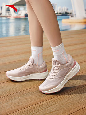 安踏神行丨女子轻便减震运动鞋2025秋季新款健身训练鞋122537718