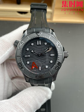 墨黑海马 桀骜登场 欧米茄新品VS海马300米系列 全黑陶瓷海马 男士腕表 8806一体机 表径43.5mm
