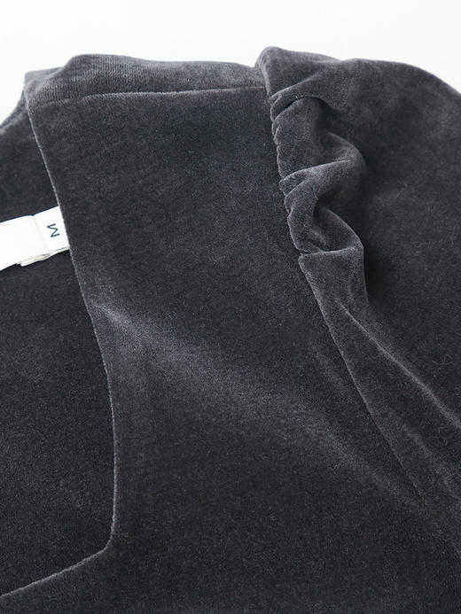 复古优雅方领褶皱收腰丝绒长裙 秋冬高级感长袖显瘦中长款连衣裙 商品图1